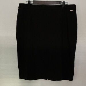 Tahari Black Skirt Size 16